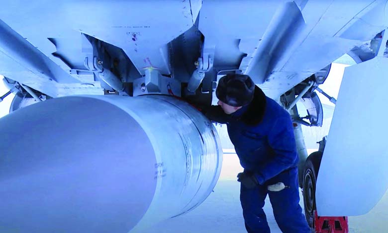 Russia strikes with Kinzhal missiles: hypersonic pressure overwhelms Ukraine