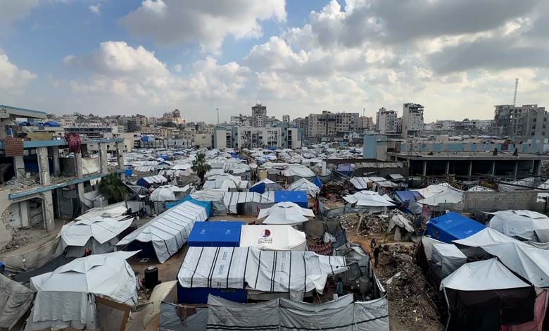 Gaza: dawn strikes test what remains of displaced people’s patience