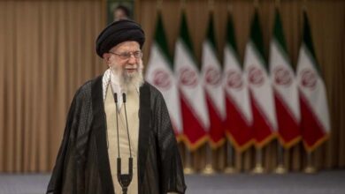 Khamenei trapped between limited options: painful concessions or regime collapse?