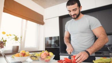 Why it is recommended to consume fruits before morning workouts