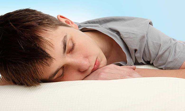 Going to Bed Before 10 p.m. in Adolescence May Protect Future Heart Health