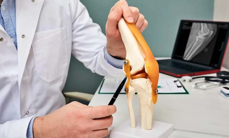 Why are women more prone to anterior cruciate ligament injuries than men?