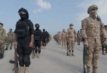 Dispute between the army and the Revolutionary Guard over closing the Strait of Hormuz