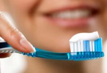 Do Plastic Particles in Toothbrushes Pose a Health Risk?