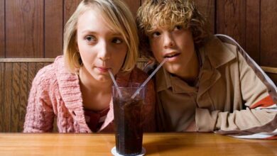 Do Sugary Drinks Threaten Adolescent Mental Health?