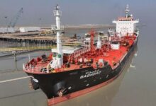 Iraq negotiates with Iran to allow its tankers to pass through the Strait of Hormuz