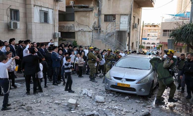 Two dead and one injured after an Iranian cluster-warhead missile falls in central Israel