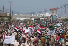 Mass demonstrations in Mokha, Yemen, denounce Iranian attacks against the Gulf and Jordan