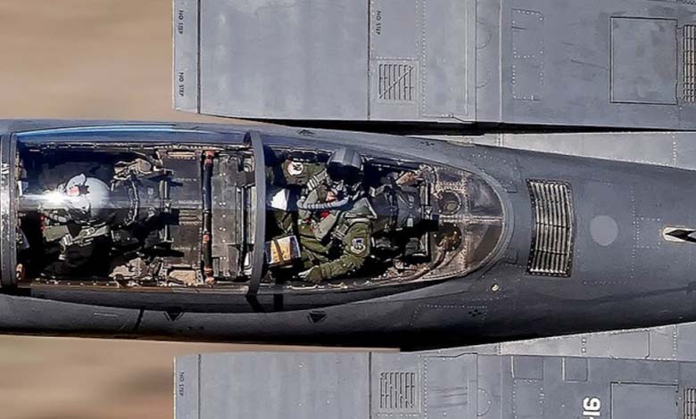 Selfie costing $600,000: a maneuver and a collision between two F-15 fighter jets