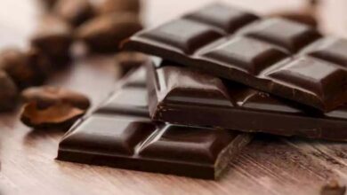 The surprising physical and psychological benefits of a piece of dark chocolate before bedtime