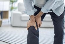 Common foods potentially linked to worsening joint pain: mechanisms and individual variability
