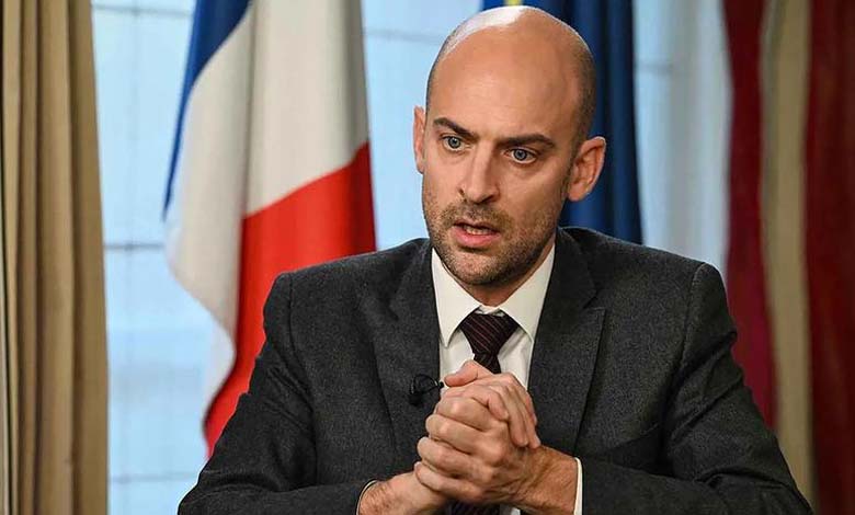 France ties lifting sanctions on Iran to the opening of the Strait of Hormuz