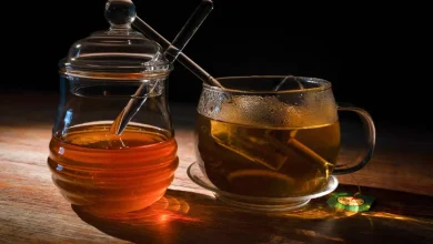  5 Health Benefits of Adding Honey to a Cup of Tea