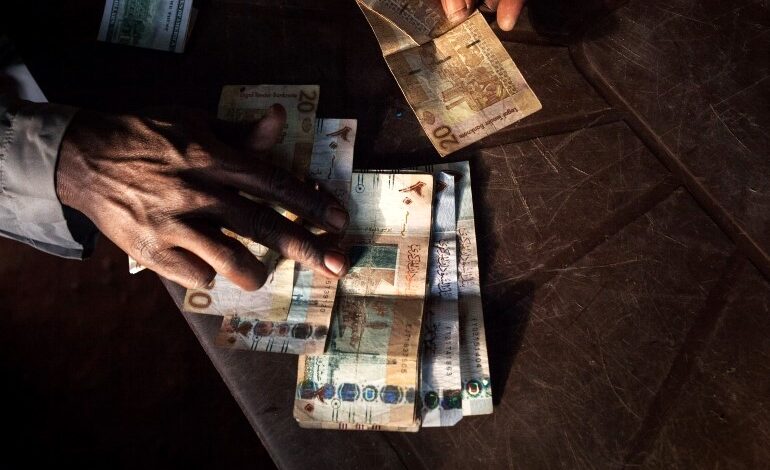 Collapse of the Sudanese Pound and the Failure of the Port Sudan Authorities: Sudan Staggers Toward an Unprecedented Economic Crisis and an Imminent Social Explosion