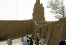 Mali's Timbuktu Between Bullets and Siege: Darkness and Thirst in the City of the 333 Saints