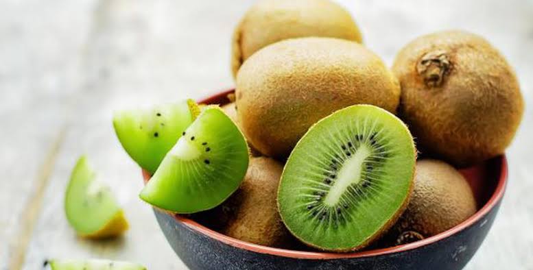 Two Kiwis a Day: A Natural Way to Support Healthy Bowel Movements
