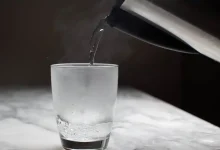 Water Temperature May Influence Hydration and Digestion: What Science Says