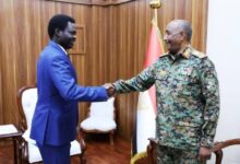 Al-Burhan excludes Minni Minnawi from the political arena: accusations of negligence and refusal to participate