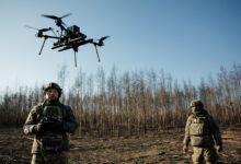 Drones Surround U.S. Armored Vehicles… Ukraine Reveals a Critical Vulnerability