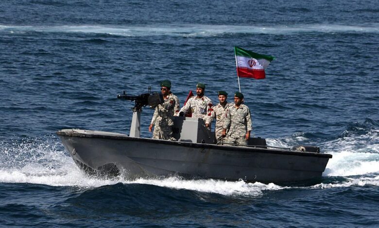 Iran threatens to disrupt maritime navigation in strategic straits