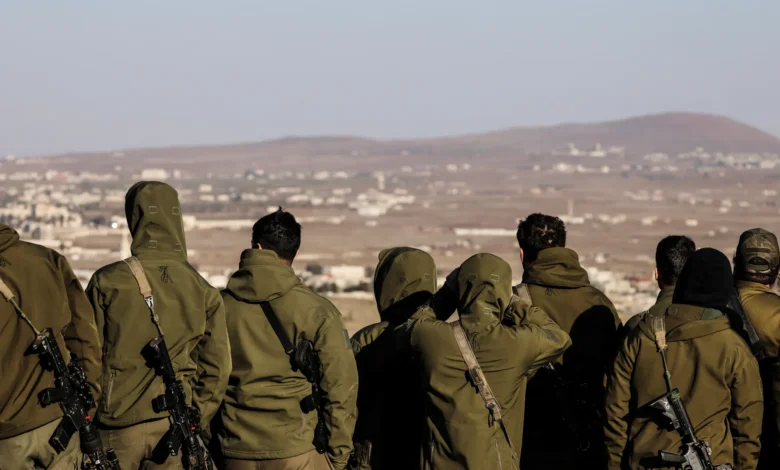 Israel keeps Syria under military pressure despite de-escalation talks