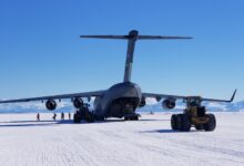 Missile on the way: Russian warning alters the course of a U.S. aircraft over Antarctica