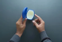 Vaseline for Wounds, Nails, and Rashes: Uses That May Surprise You