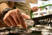 What Health Risks Can Damaged Canned Foods Cause?