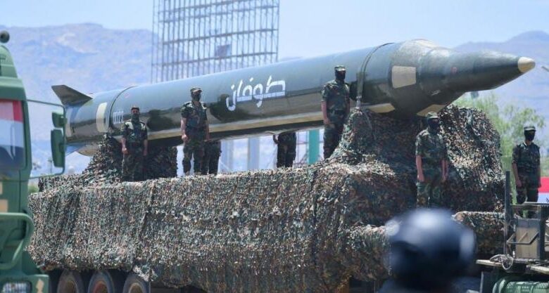 Houthi militias bombard western Yemen with several ballistic missiles