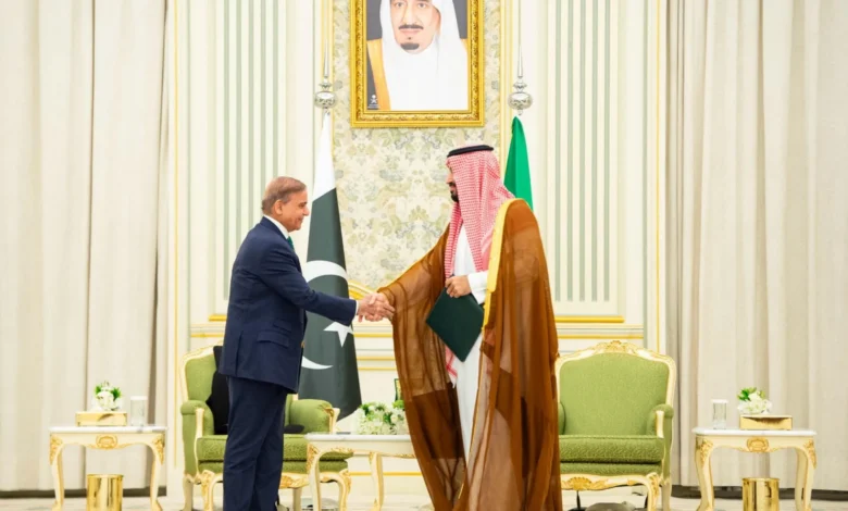 Pakistan Faces Test of Balancing Its Alliance with Saudi Arabia and Its Mediation Role