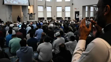 The Muslim Community in Texas Between Abbott’s Decision and Fears of Religious Discrimination