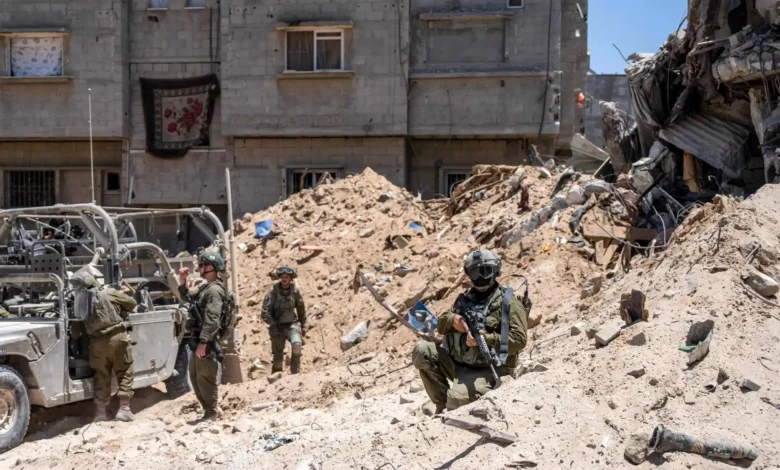 Israeli Army Expands Its Control in Eastern Gaza City